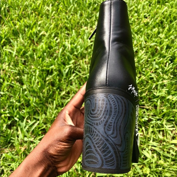 Custom Painted Boots - Picture 7 of 8